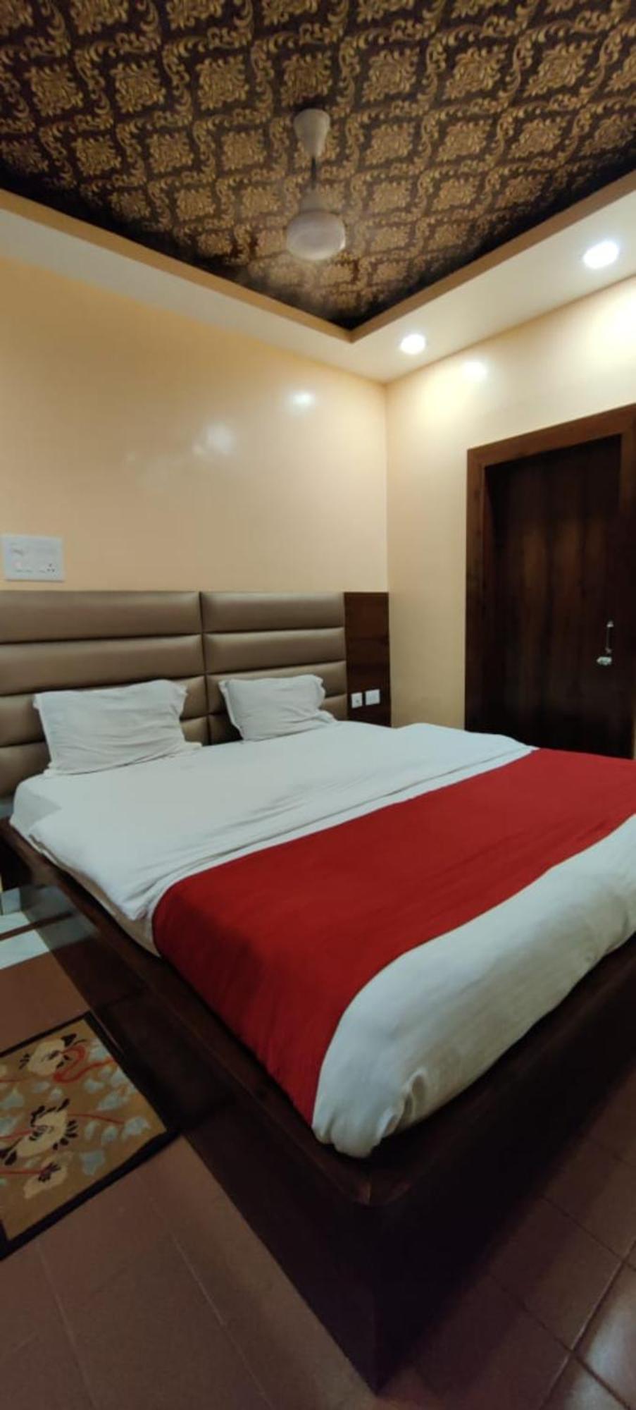 Hotel Ashrayashray Puri Dış mekan fotoğraf