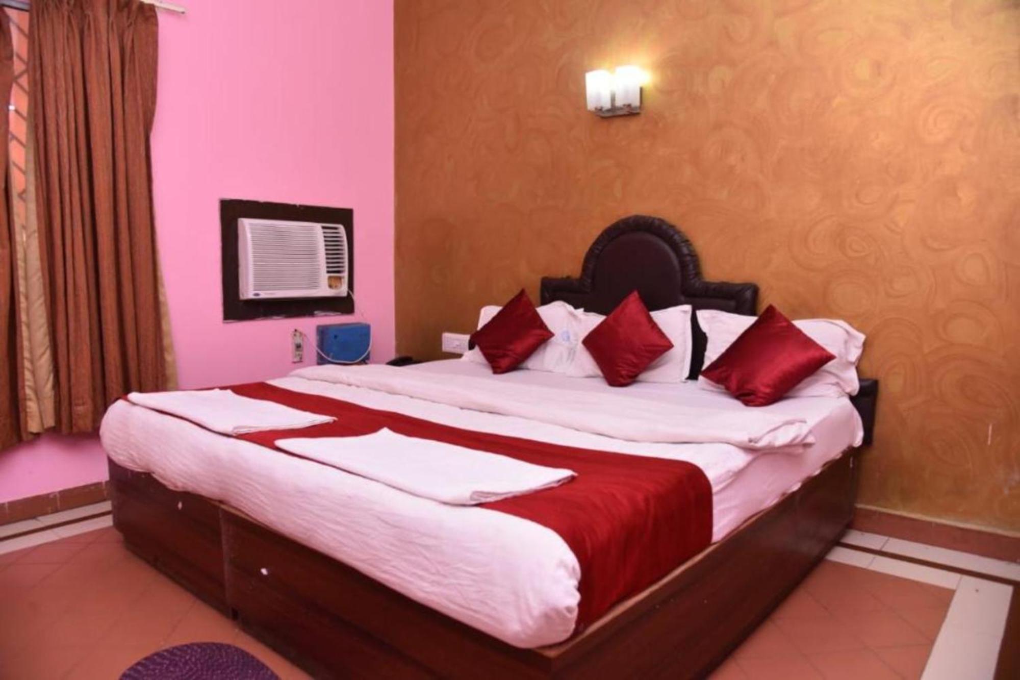 Hotel Ashrayashray Puri Dış mekan fotoğraf